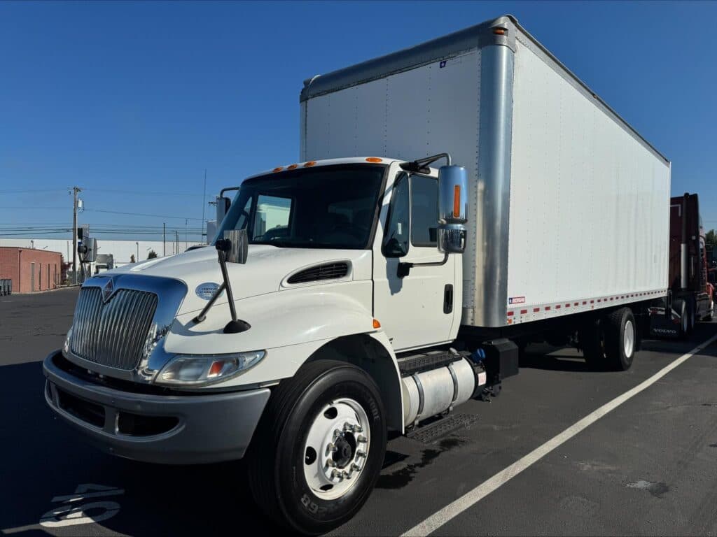 Photo of 2018 INTERNATIONAL DURASTAR 4300 UP11442