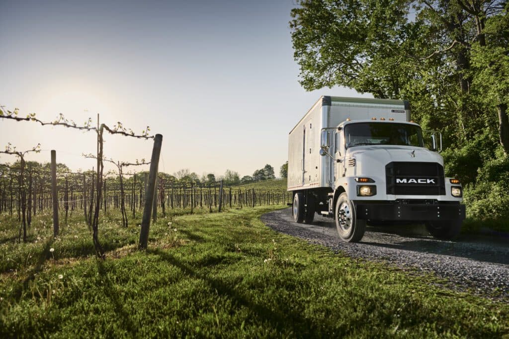 Commercial Truck 
Leasing & Rental