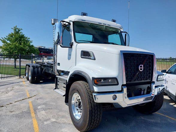 Photo of 2025 VOLVO VHD64B300 VMH1395