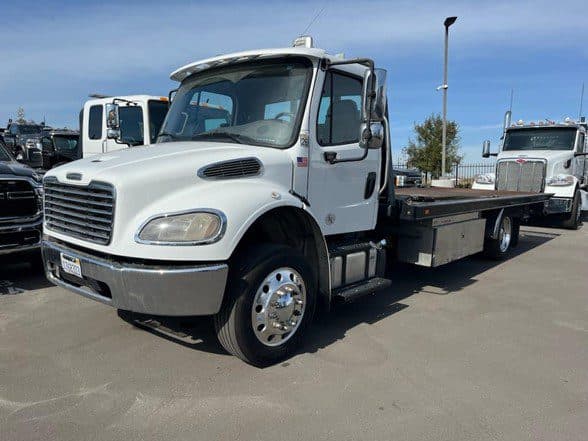 Photo of 2020 FREIGHTLINER BUSINESS CLASS M2 106 JU1017