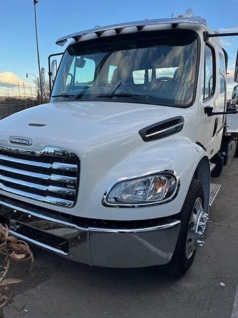 Photo of 2025 FREIGHTLINER BUSINESS CLASS M2 106 JN5701