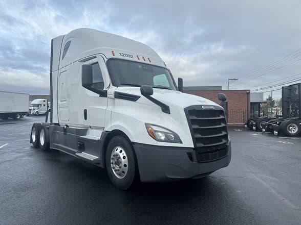 Photo of 2022 FREIGHTLINER CASCADIA 126 UP10845