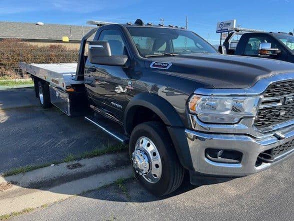 Photo of 2024 RAM 5500 SLT JN5518