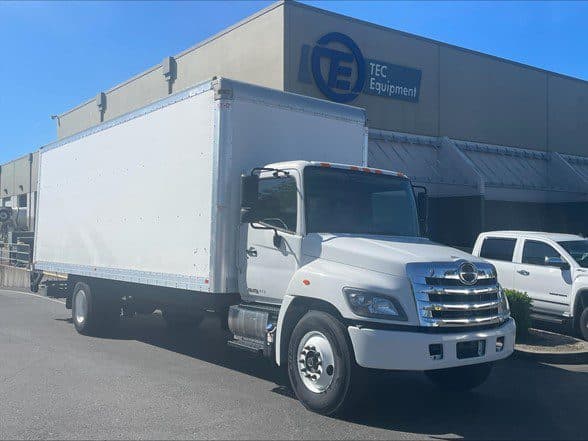 Photo of 2019 HINO 268A US3985