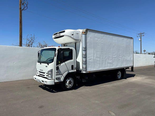 Photo of 2020 ISUZU NRR UH1067L