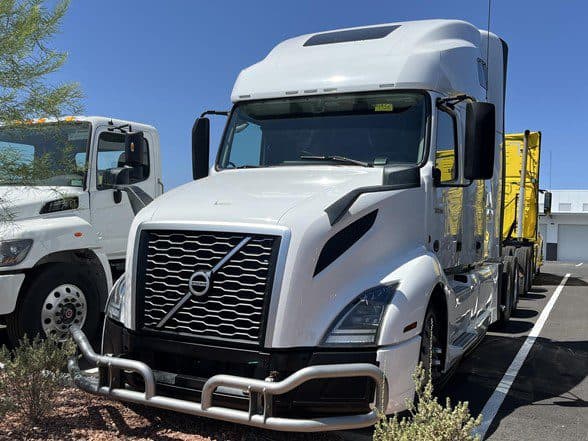 Photo of 2022 VOLVO VNL64T760 UC5604