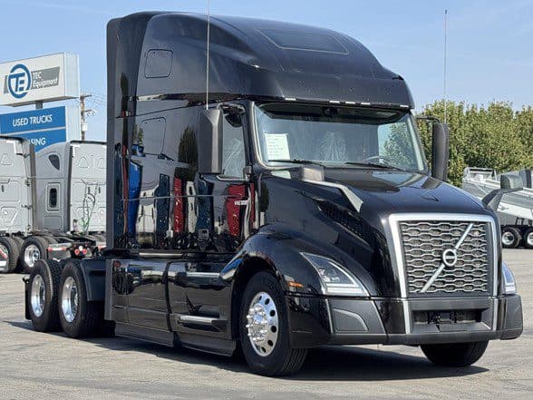 Photo of 2022 VOLVO VNL64T760 UC5608