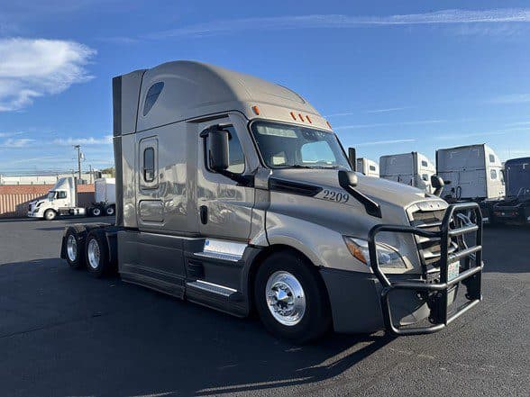 Photo of 2022 FREIGHTLINER CASCADIA 126 UP11154C
