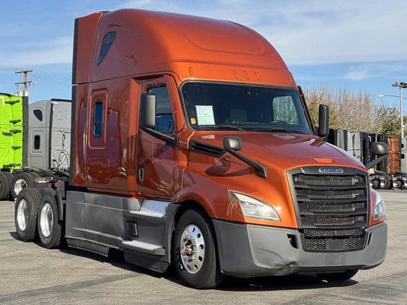 Photo of 2022 FREIGHTLINER CASCADIA 126 UC5650