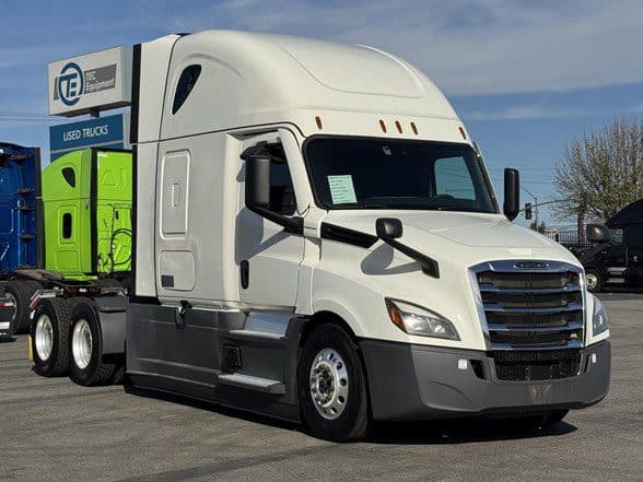 Photo of 2022 FREIGHTLINER CASCADIA 126 UC5641
