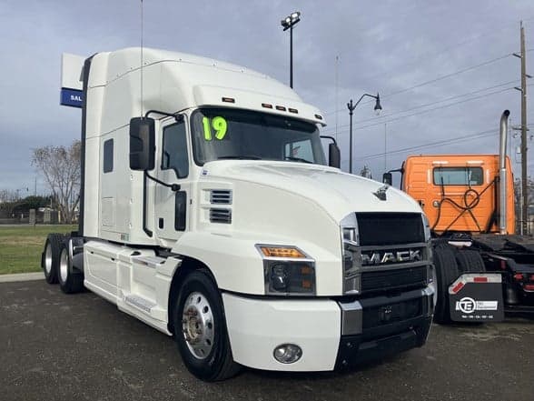 Photo of 2019 MACK ANTHEM 64T UD3394