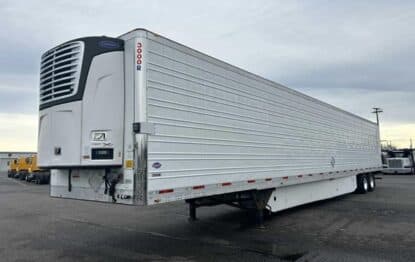 2018 UTILITY 3000R J2078023