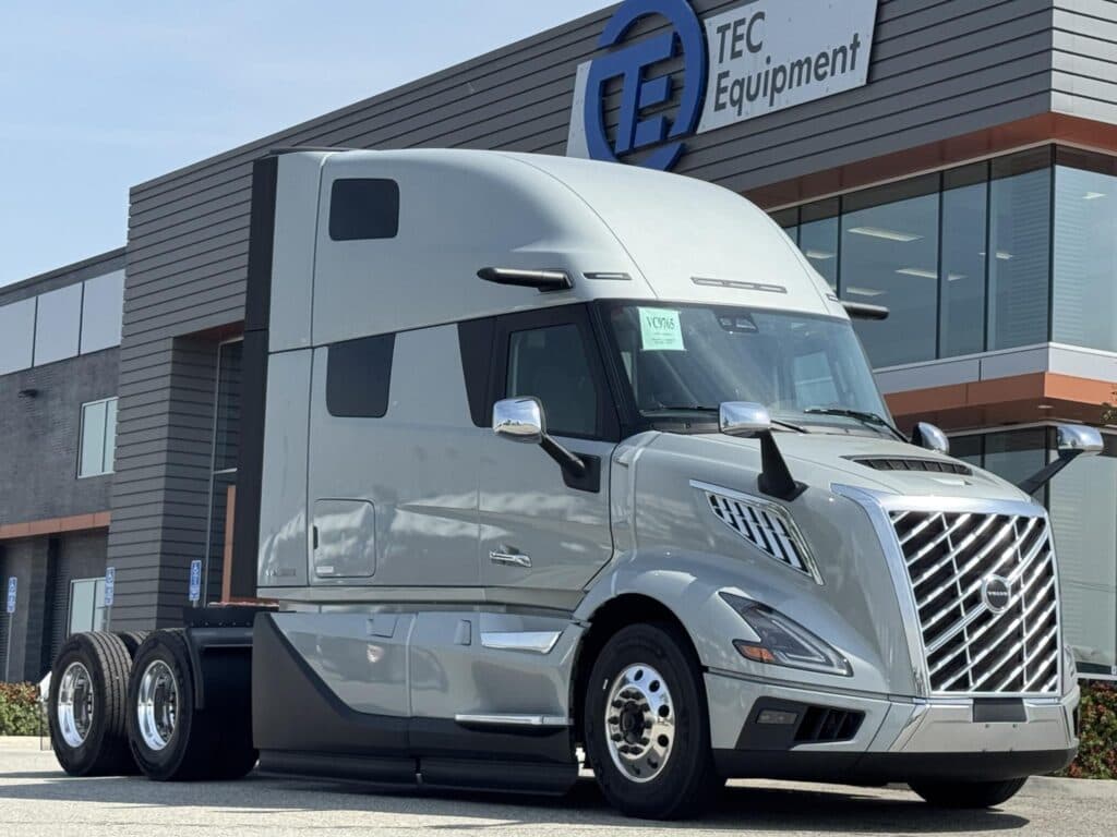 Photo of 2027 VOLVO VNL64T860 VC9765