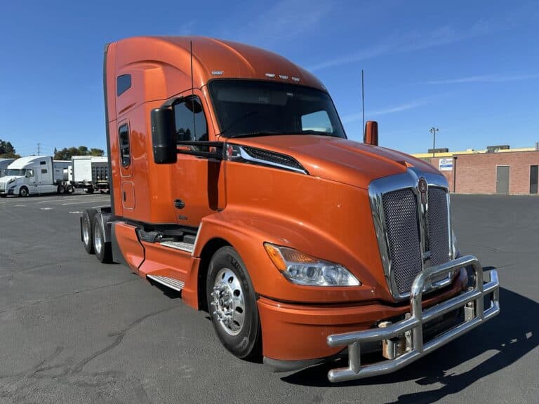 Photo of 2023 KENWORTH T680 UP11433