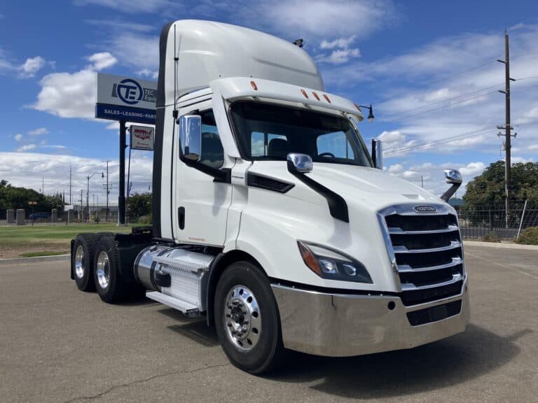 Photo of 2021 FREIGHTLINER CASCADIA 126 UD3475