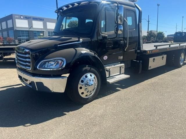 Photo of 2024 FREIGHTLINER BUSINESS CLASS M2 106 JN5356