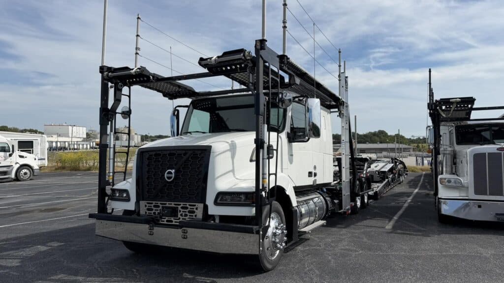 Photo of 2026 VOLVO VAH64600 ATN3425