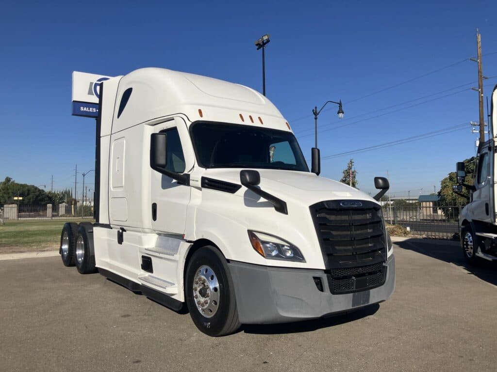 Photo of 2022 FREIGHTLINER CASCADIA 126 UD3487