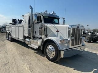 Photo of 2024 PETERBILT 389 JN5192