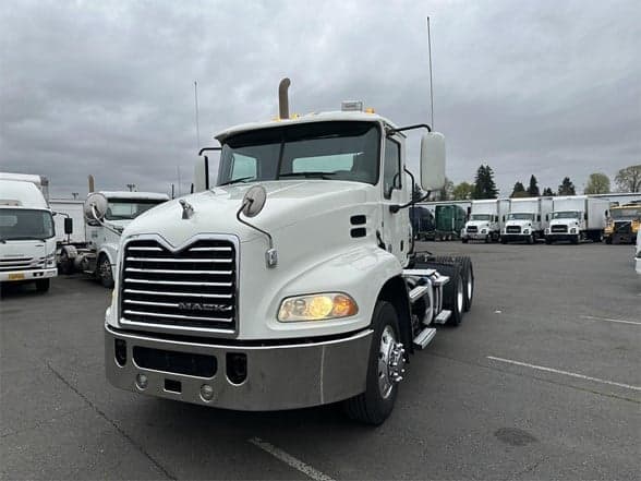 Photo of 2018 MACK PINNACLE CXU613 UP10438