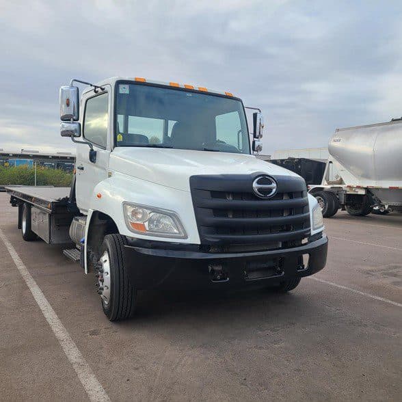2017 HINO 258 JU1018