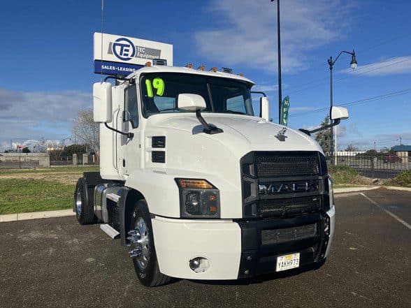 Photo of 2019 MACK ANTHEM 42T UD3358
