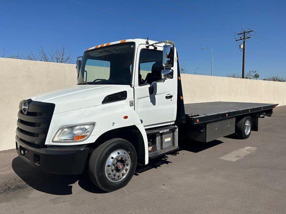 2016 HINO 268 JU1018
