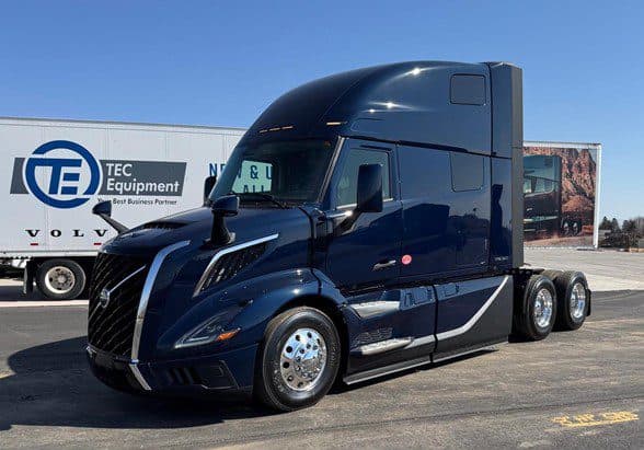 2025 VOLVO VNL64T860 VSF1228