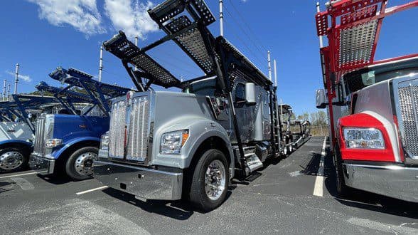 Photo of 2025 KENWORTH W990 ATN3063