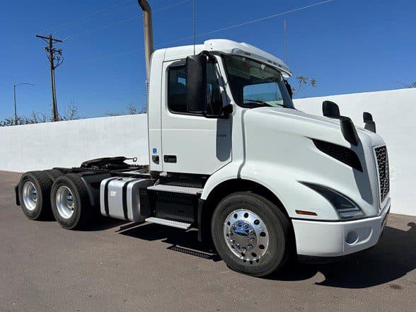 2019 VOLVO VNR64T300 UH1060L